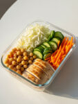 Salad đậu gà, ức gà chiên với rau củ vị chua ngọt-1.jpg